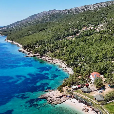 Cast Away - Eco Village de vacances