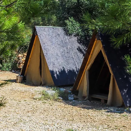 Village de vacances Cast Away - Eco *