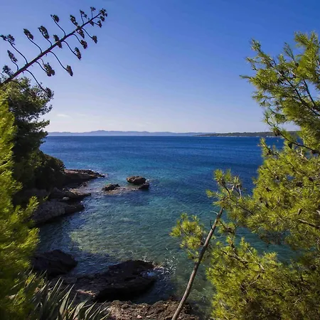 Cast Away - Eco Village de vacances *